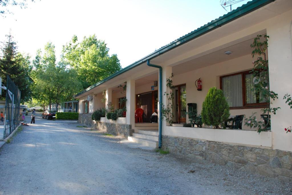 Bungalows Conca De Ter Vilallonga de Ter Exterior foto